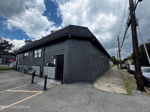 3801 River Park Dr, Louisville, KY, 40211-3009 | Card Image