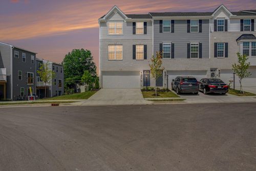 1287 Walsh Dr, Reynoldsburg, OH, 43068-3737 | Card Image