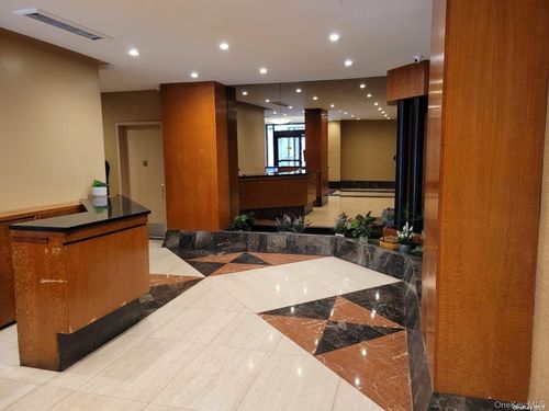 apt-14e-118 Union Tpke, Forest Hills, NY, 11375-6104 | Card Image