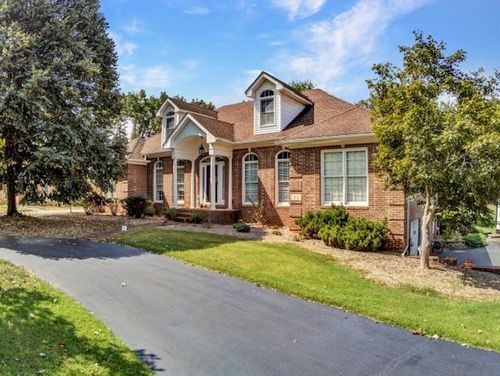 24 Deer Valley Ct, Bowling Green, KY, 42103-7029 | Card Image
