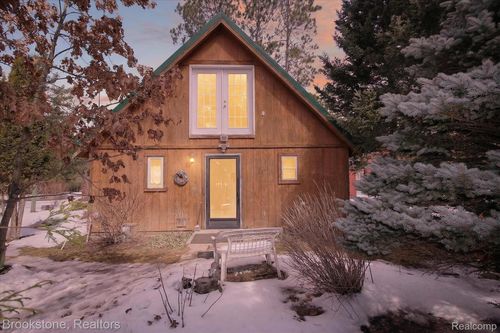 4163 Hanson Rd, Lewiston, MI, 49756-7523 | Card Image