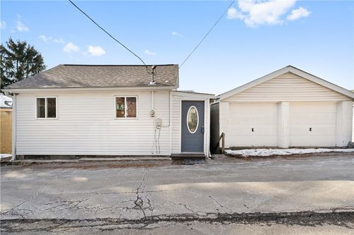 733 Peach Aly, Glassport, PA, 15045-1553 | Card Image