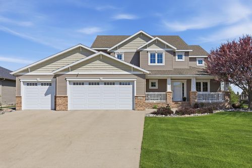 4208 66th St S, Fargo, ND, 58104-6084 | Card Image