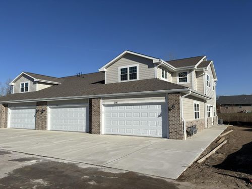 455 Hillary Cir, Johnson Creek, WI, 53038-9308 | Card Image