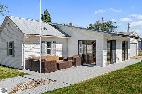 1878 S Riverside Dr, Au Gres, MI, 48703-9796 | Card Image