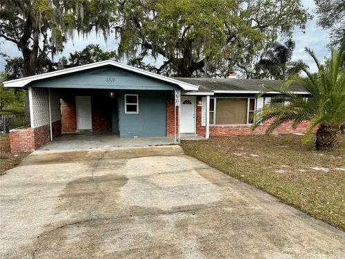 1317 Cambridge Dr, LEESBURG, FL, 34748-6958 | Card Image