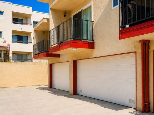 h-1910 Grismer, Burbank, CA, 91504 | Card Image