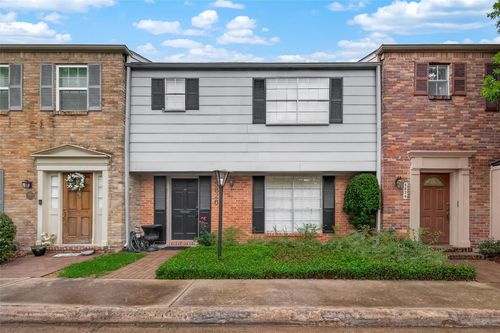 55-5826 Doliver Dr, Houston, TX, 77057-2470 | Card Image