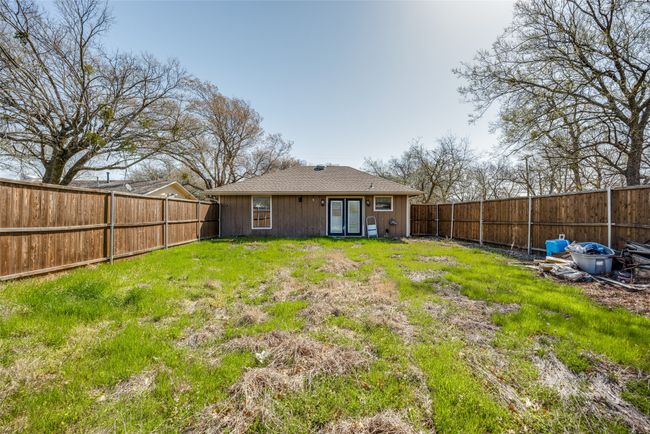 513 S Carter St, House other with 2 bedrooms, 2 bathrooms and null parking in Whitewright TX | Image 23