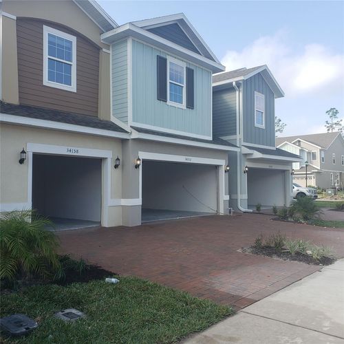 34218 Rogallo Ln, WESLEY CHAPEL, FL, 33545-8333 | Card Image