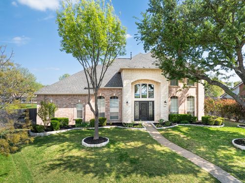 1054 Courtney Cir, Rockwall, TX, 75087-3277 | Card Image