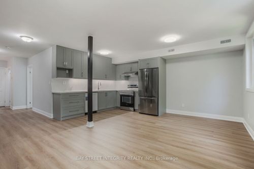 19 D'Arcy St, Toronto, ON, M5T1J8 | Card Image