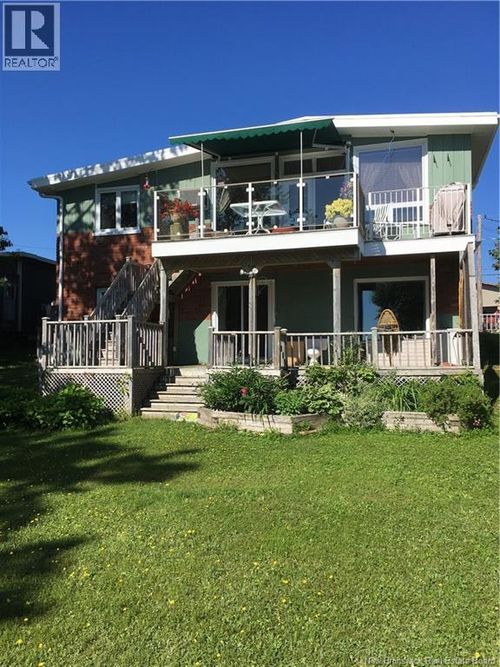845 O'Neil Ave, Bathurst, NB, E2A2L2 | Card Image
