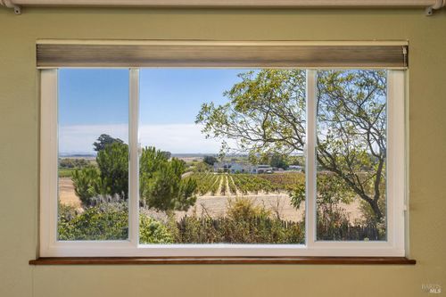1155 Bayview Ave, Napa, CA, 94559-9724 | Card Image