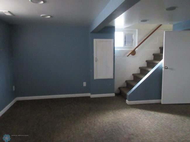 Family Room | Image 19