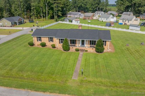 300 Pine Street, Jarratt, VA, 23867 | Card Image