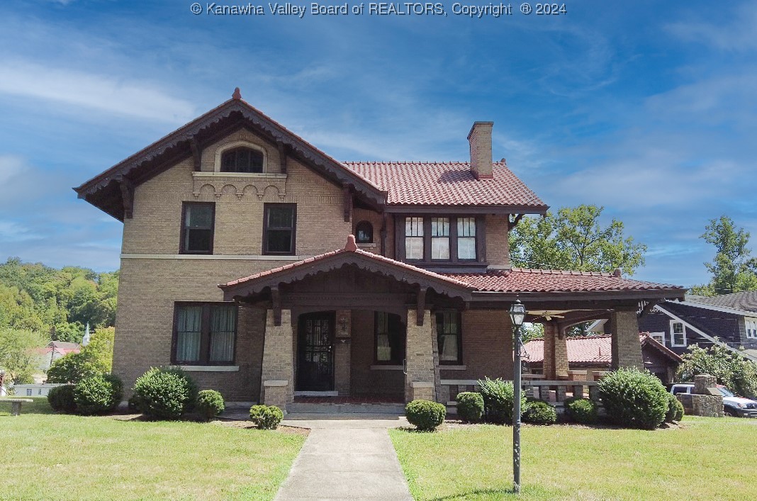 Chester Rd, Charleston, WV 25302