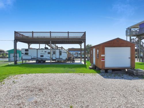 1515 Mabry St, Gilchrist, TX, 77617 | Card Image