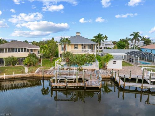 2291 Palm Ave, SAINT JAMES CITY, FL, 33956-2004 | Card Image