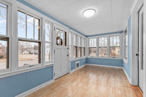 303 N Outagamie Street, APPLETON, WI, 54914 | Card Image