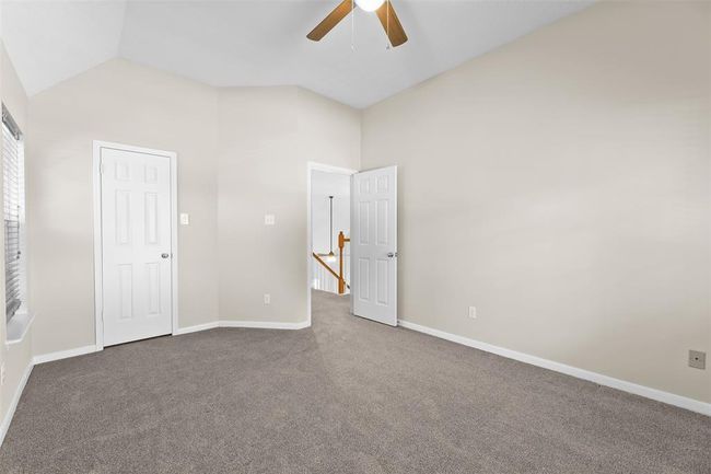 Bedroom 2 (up) | Image 14