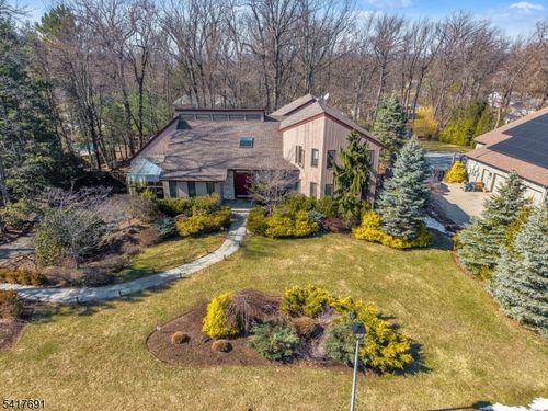 17 Brentwood Dr, North Caldwell, NJ, 07006-4336 | Card Image