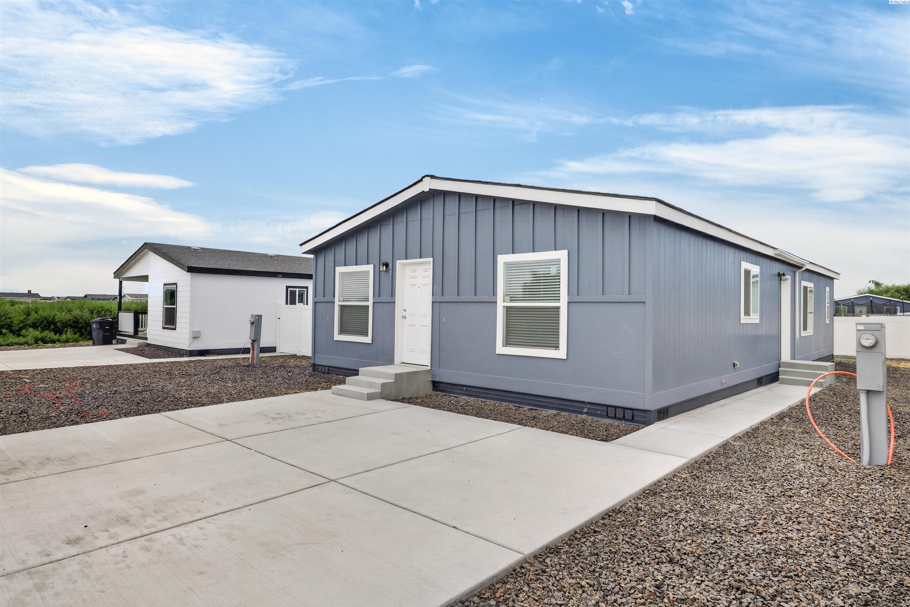 Residential in Sunnyside 4