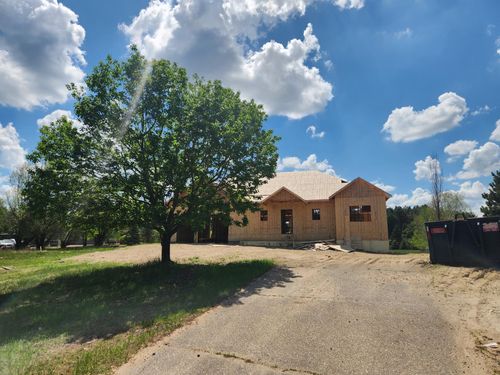 33006 Hilary Cir, Cambridge, MN, 55008-7784 | Card Image