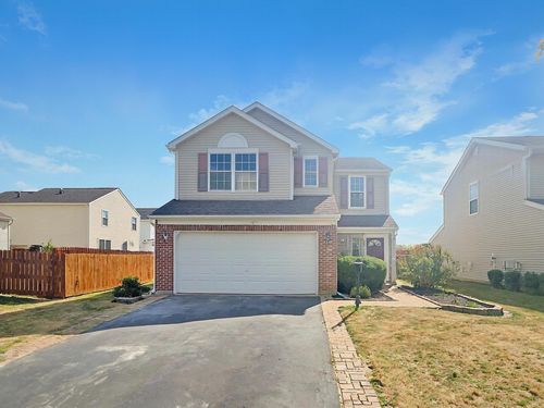7817 Birch Creek Dr, Blacklick, OH, 43004-8093 | Card Image