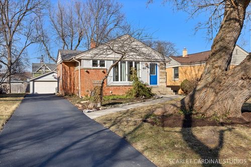 882 Hillside Ave, Glen Ellyn, IL, 60137-4781 | Card Image