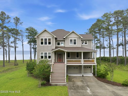 486 Sandy Point Dr, Beaufort, NC, 28516-9517 | Card Image