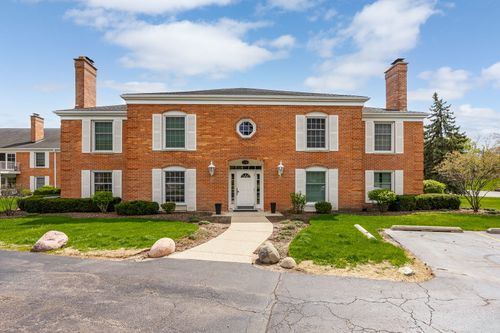 b101-120 Carriage Way Dr, Burr Ridge, IL, 60527-5737 | Card Image