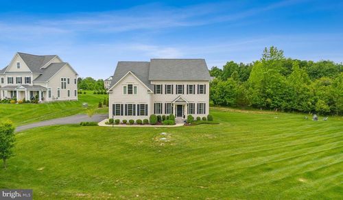 237 Barberry Ln, LAYTONSVILLE, MD, 20882-1945 | Card Image