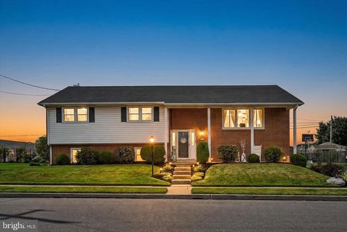 623 W Pine Street, PALMYRA, PA, 17078 | Card Image