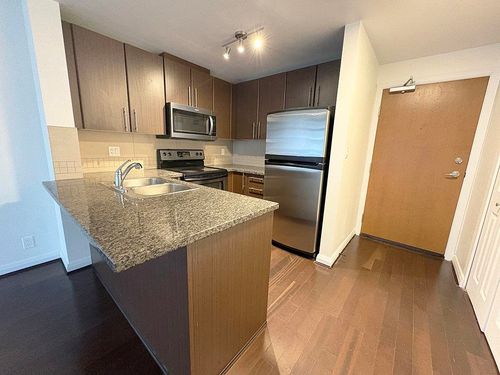 1110-892 Carnarvon St, New Westminster, BC, V3M0C5 | Card Image