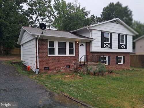 6010 Massaponax Dr, FREDERICKSBURG, VA, 22407-1212 | Card Image