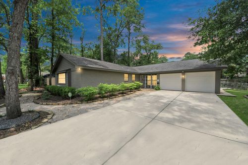 24 Woody Creek Dr, Conroe, TX, 77301-1231 | Card Image