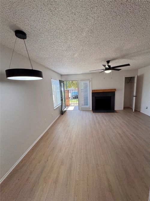apt-d108-2305 Basil Dr, Arlington, TX, 76006-5929 | Card Image