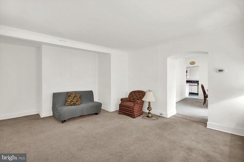 216 Beech Rd, WALLINGFORD, PA, 19086-7112 | Card Image