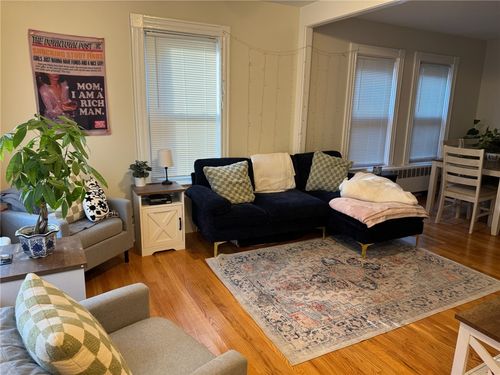 1-46 William St, Newport, RI, 02840-3307 | Card Image