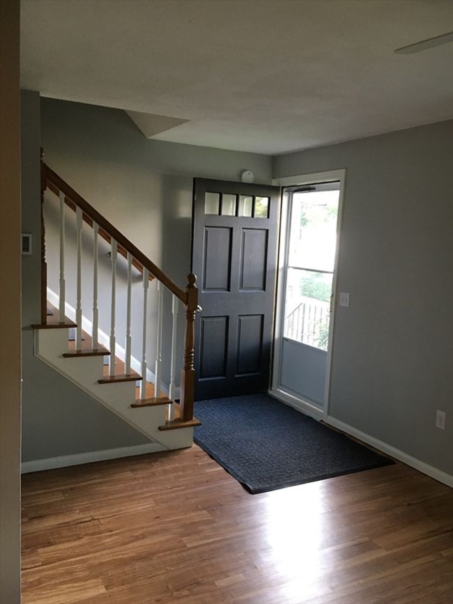 66 Locust Ave, Home with 4 bedrooms, 4 bathrooms and 4 parking in Worcester MA | Image 18