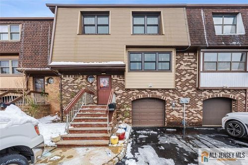 2605 Merrywood Dr, Edison, NJ, 08817-6503 | Card Image