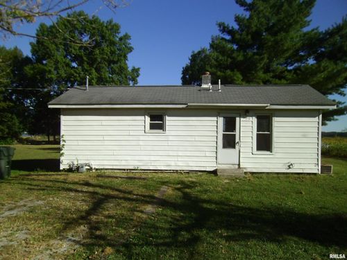 100 Van Buren Street, Gorham, IL, 62950 | Card Image