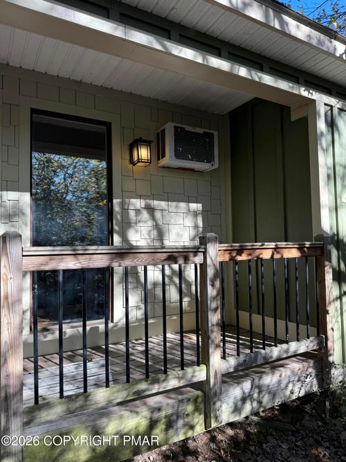 35 Pinnacle Way, Tannersville, PA, 18372 | Card Image