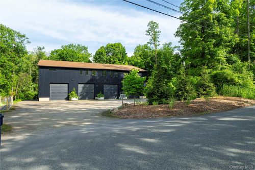 2-50 Old Albany Post Rd N, Cold Spring, NY, 10516-4206 | Card Image