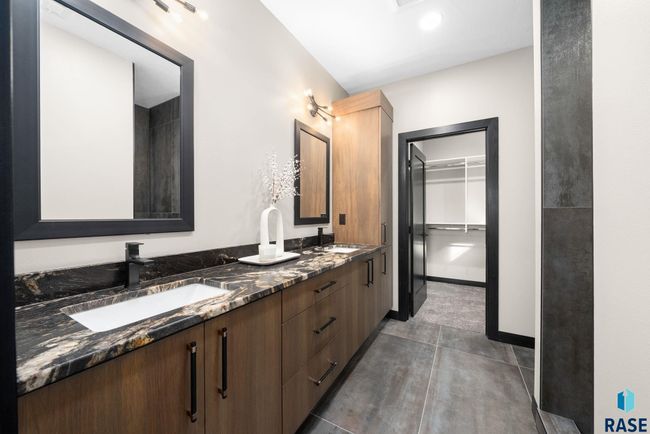 8617 W Shoreline Pl, Townhouse with 3 bedrooms, 3 bathrooms and null parking in Sioux Falls SD | Image 10