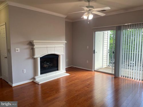 301-12124 Garden Ridge Ln, FAIRFAX, VA, 22030-9026 | Card Image