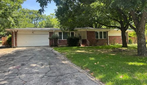 3703 Pecan Park Dr, Weatherford, TX, 76087-7368 | Card Image