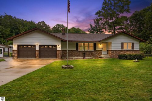 5182 E Shore Drive, Kalkaska, MI, 49646 | Card Image