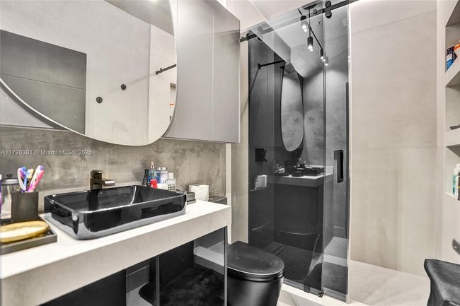 2670 Cypress Ln, House other with 5 bedrooms, 6 bathrooms and null parking in Weston FL | Image 59